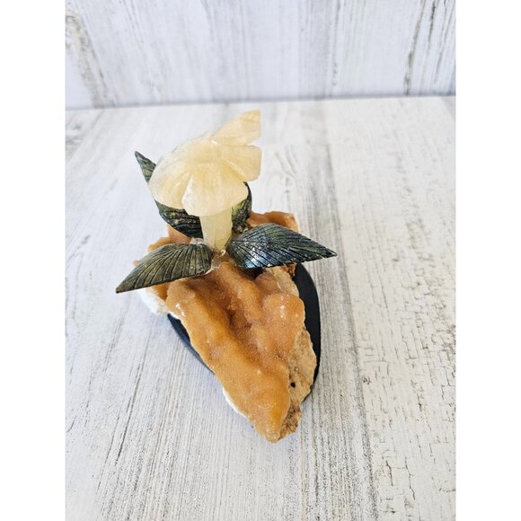 Calcite crystal mushroom plant rock unique agate - Picture 7 of 12